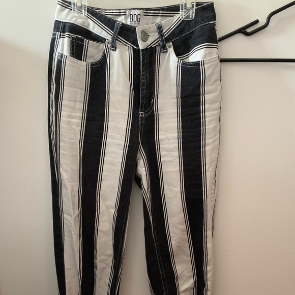 Urban Outfitters Black &White Stripe Mom Jeans - Picture 2 of 4